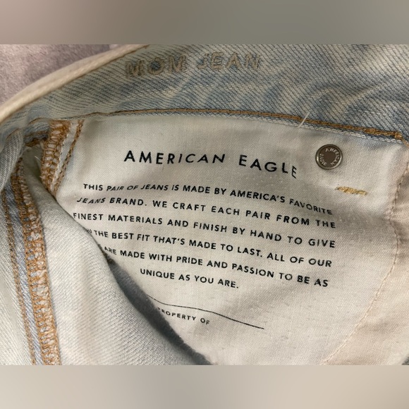 American Eagle High Waisted Jeans - Picture 6 of 13